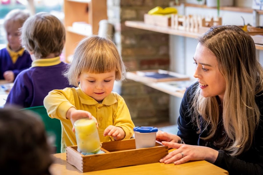 Riverside Nursery Schools, St Margarets Montessori Twickenham - Foto 6