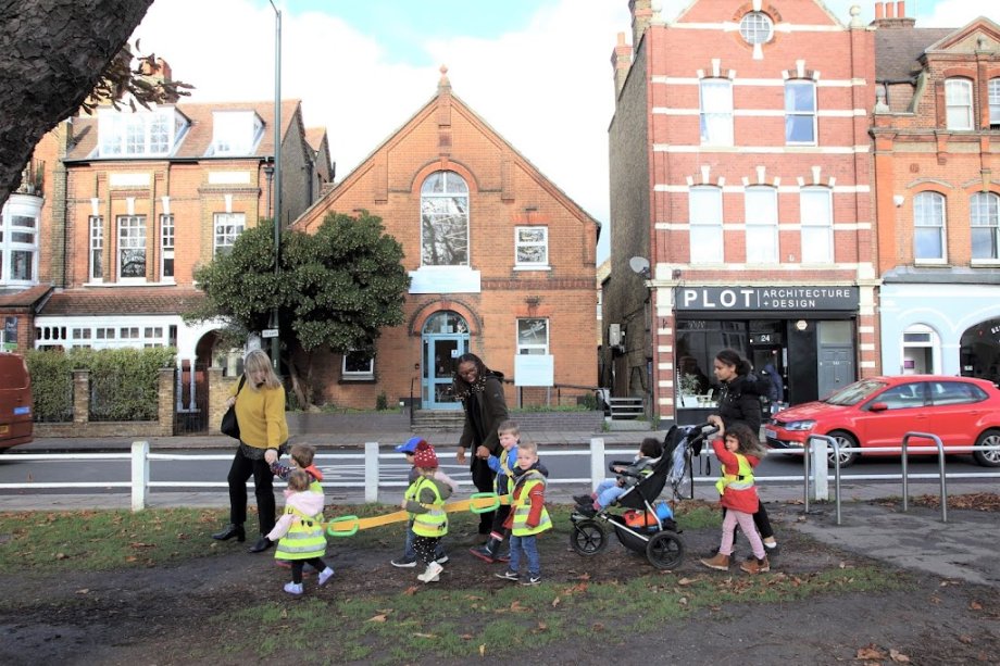 Riverside Nursery Schools, Twickenham Green Montessori - Foto 2