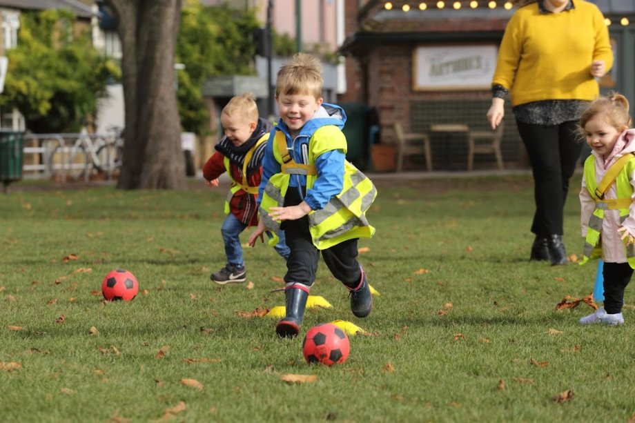 Riverside Nursery Schools, Twickenham Green Montessori - Foto 9