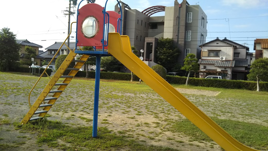 Majimahigashi Park - Foto 1