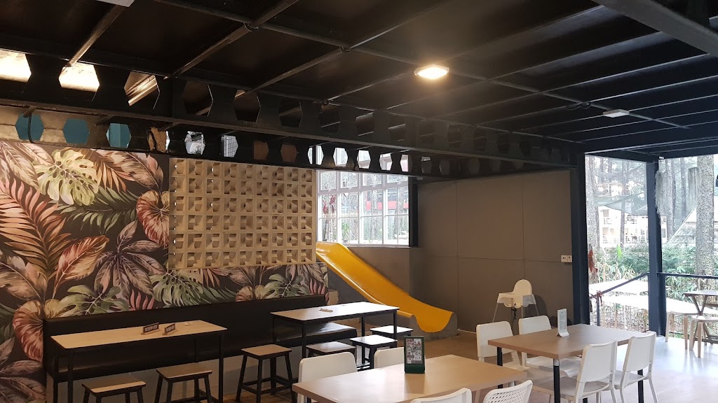 Limasegi Dipinus Cikole, Cafe, Coffee Shop & Eatery - Foto 1