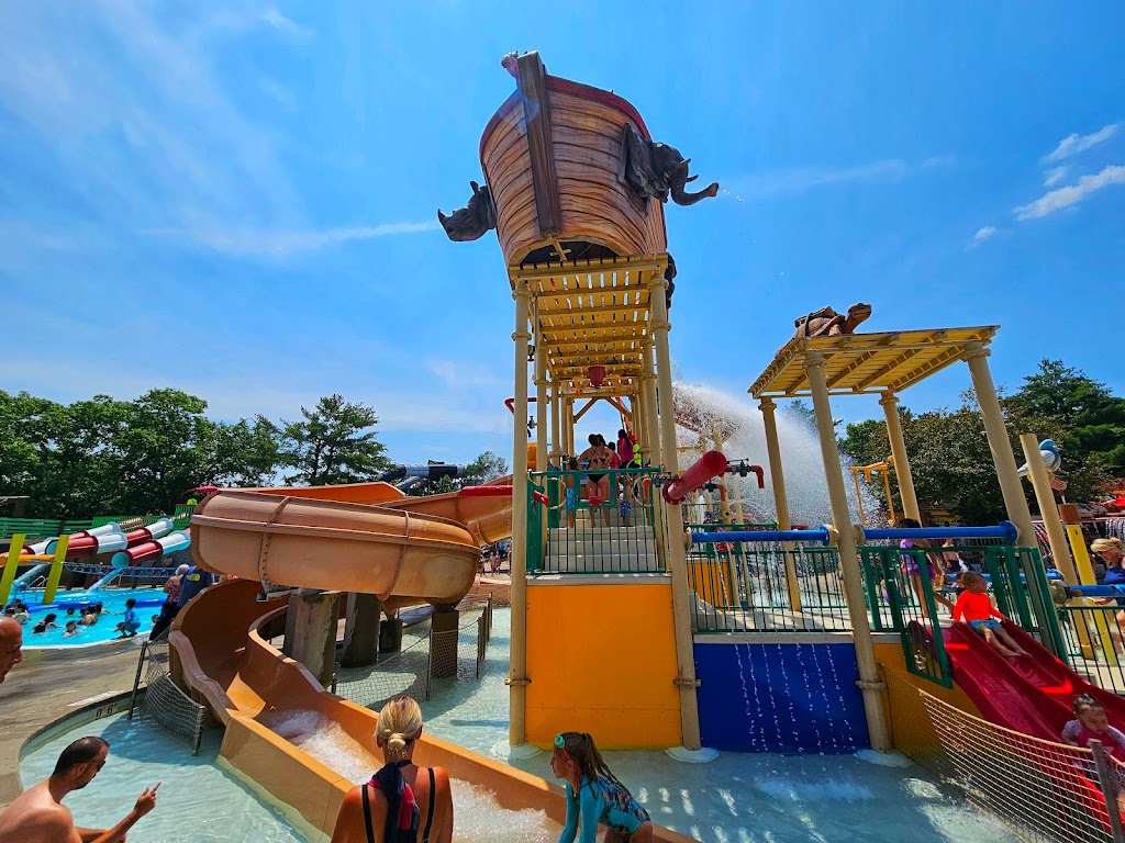 Noah's Ark Parque Acuático - Foto 1