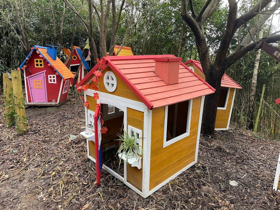 Izenaduba Basoa / Olentzeroren Etxea - Foto 3