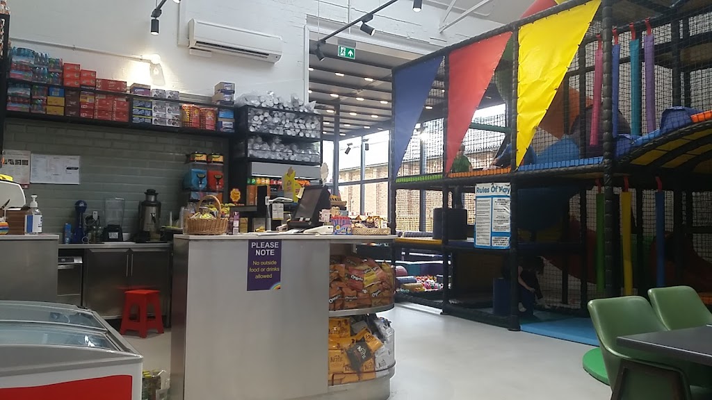 Rainbow Soft Play & Cafe - Foto 1