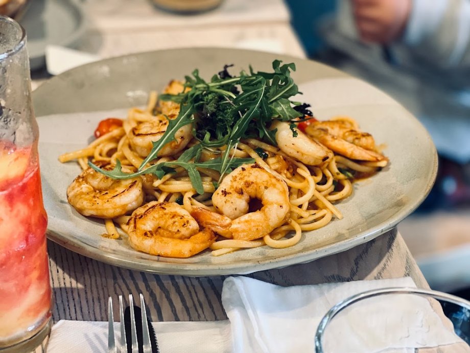 The Hideout Eat Drink Play - Foto 5