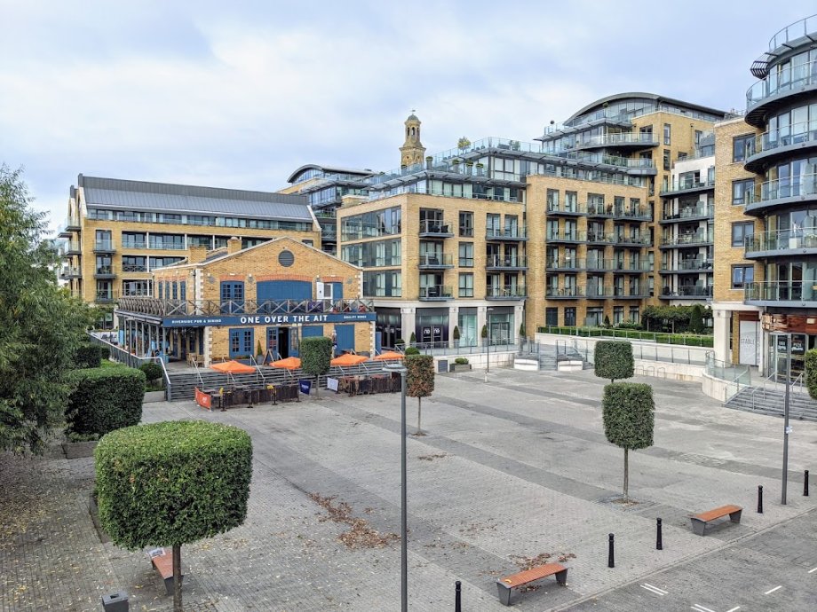 One Over the Ait, Kew Bridge - Foto 5