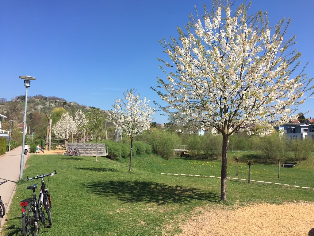 Spielplatz Urbacher Mitte - Foto 1