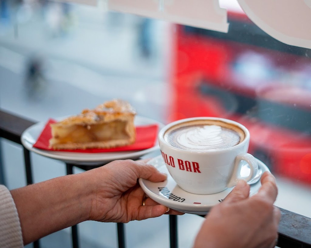 Polo Bar - 24hr Great British Café - Foto 1