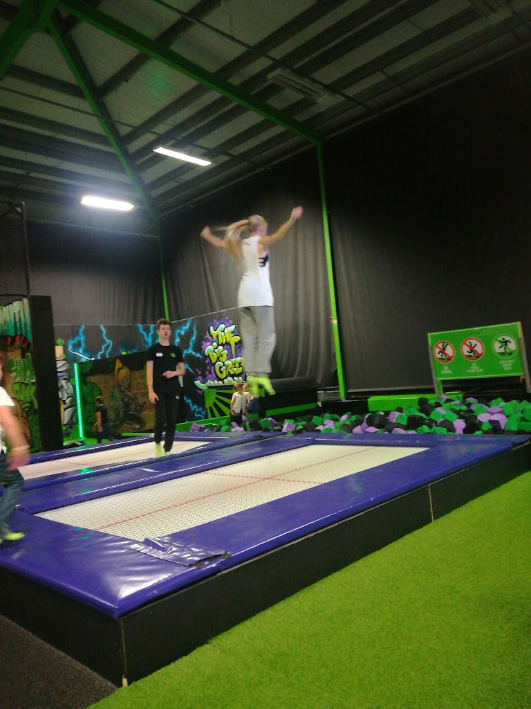 Flip Out Portsmouth - Foto 1