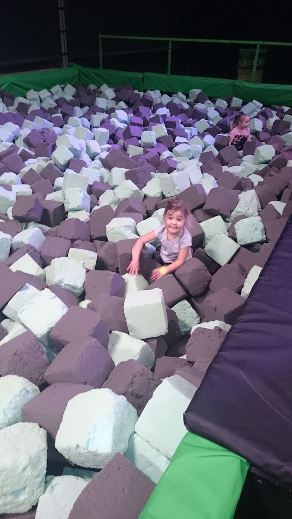 Flip Out Portsmouth - Foto 1