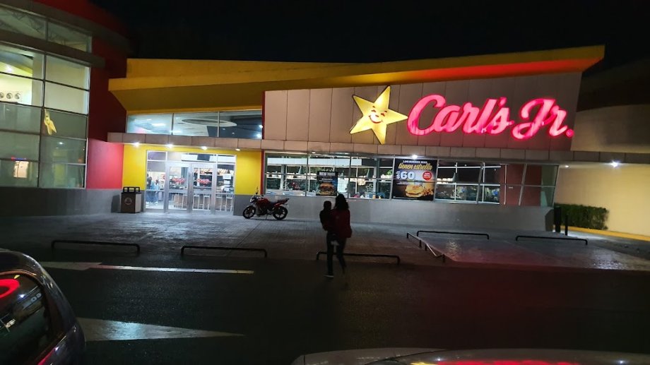 Carl's Jr. - Foto 2