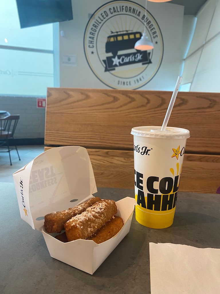 Carl's Jr. - Foto 1