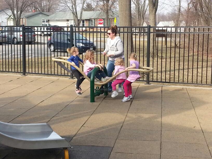 Tot Lot Park - Foto 3