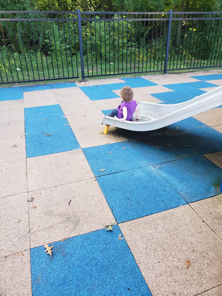 Tot Lot Park - Foto 10