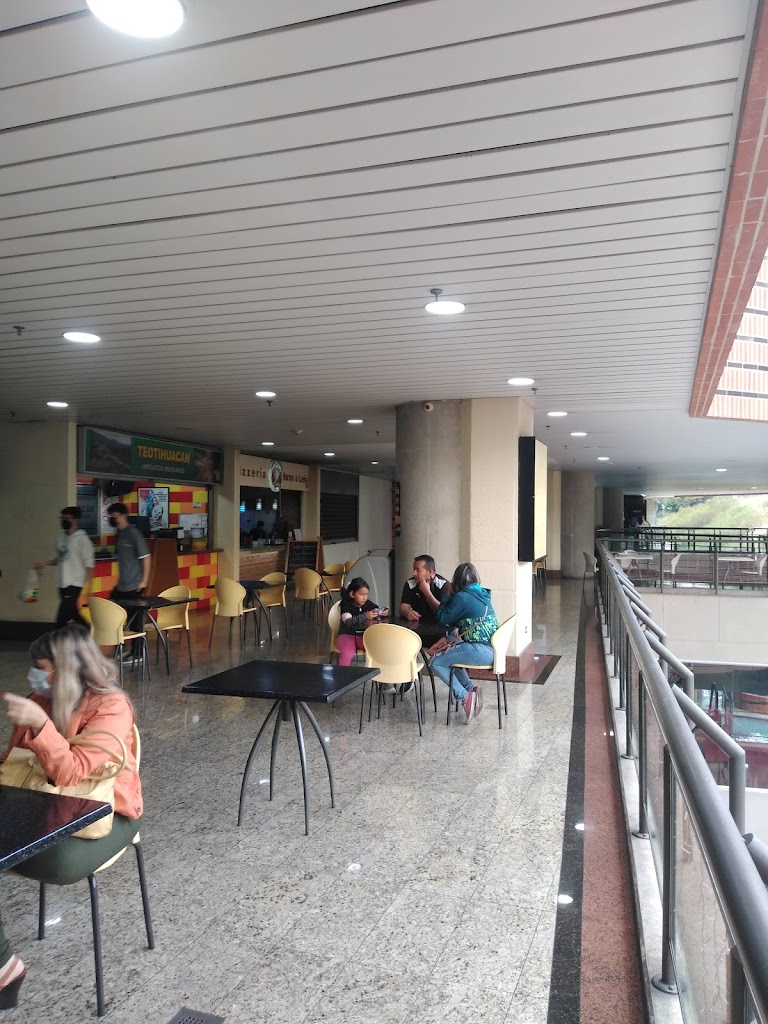 Centro Comercial Manzanares Plaza 4