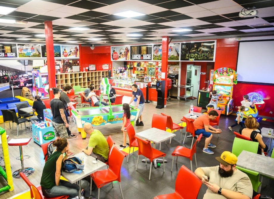 Crazy Park parc de loisirs, restaurant à thème - Foto 7