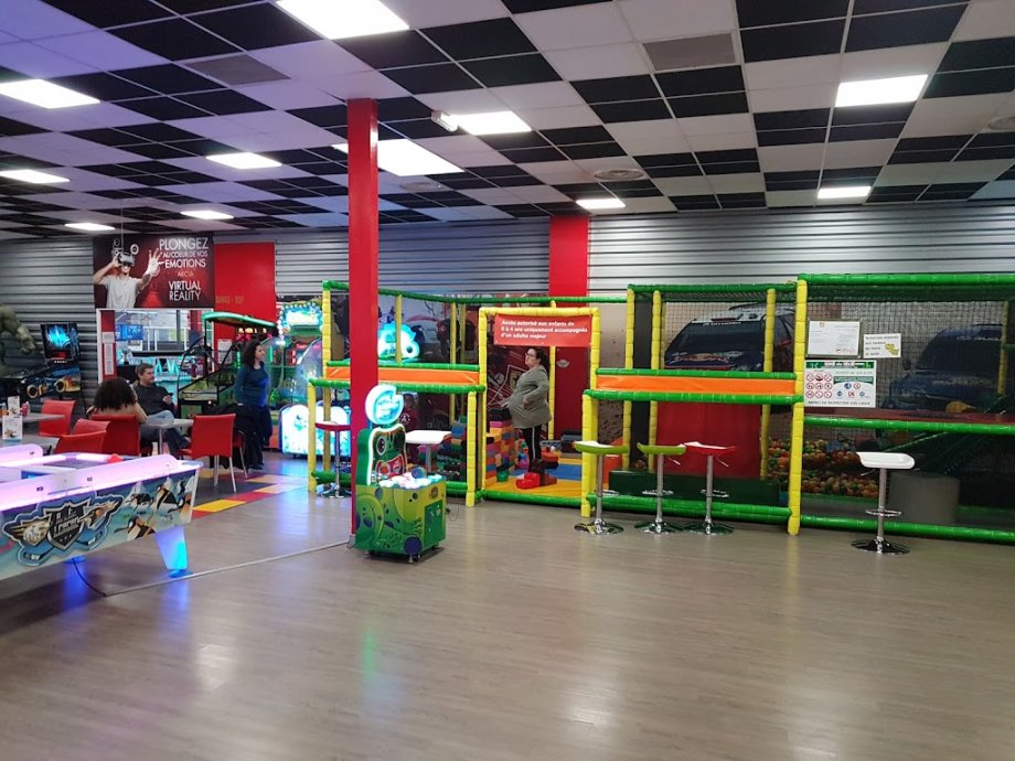 Crazy Park parc de loisirs, restaurant à thème - Foto 12