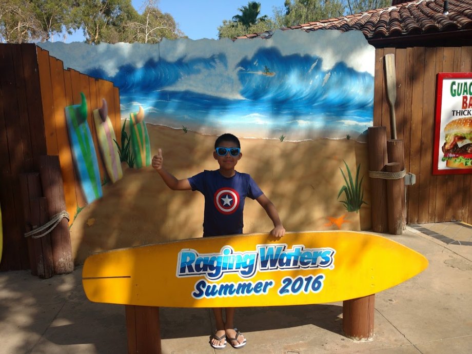 Raging Waters Los Angeles - Foto 8