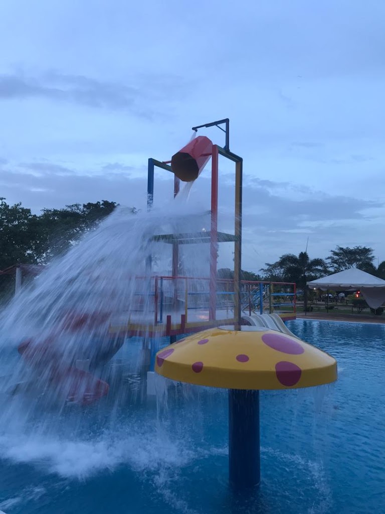 Parque Recreacional Río Alegre - Foto 2