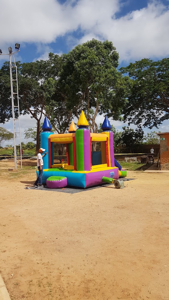 Parque Recreacional Río Alegre - Foto 3