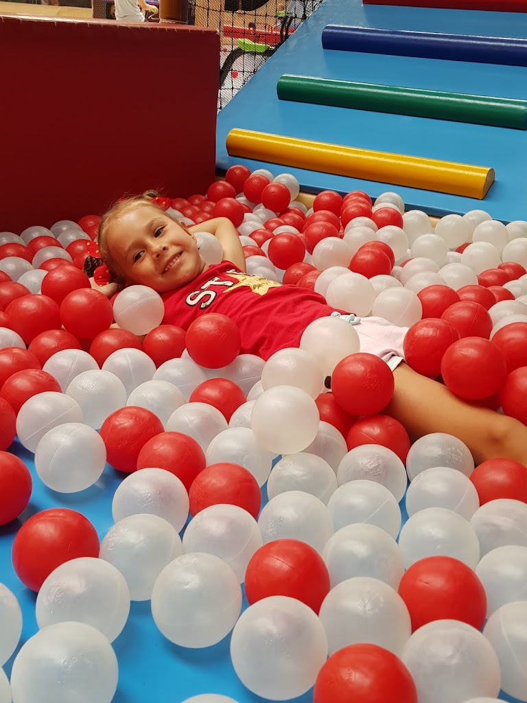 Berolino play and climbing world UG & Co. KG - Foto 1