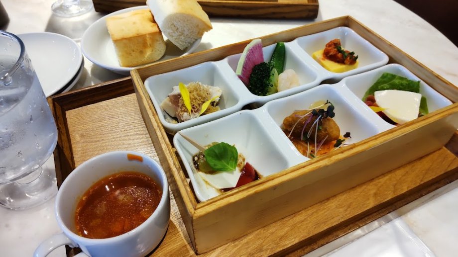 PARK in CAFE bird tree - Foto 4