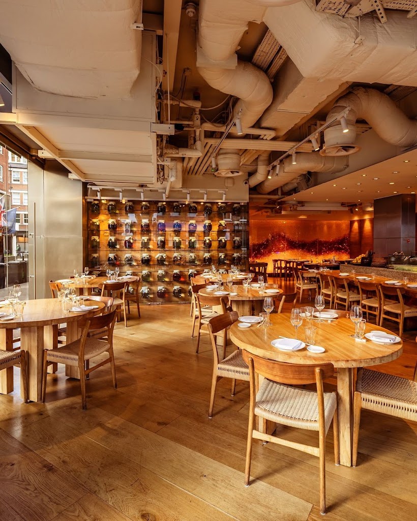 ROKA Charlotte Street - Foto 13