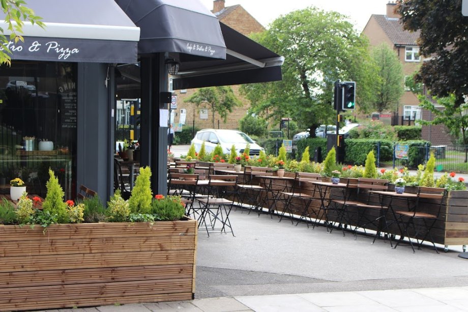 La Mela Bistro in Hackney - Foto 2