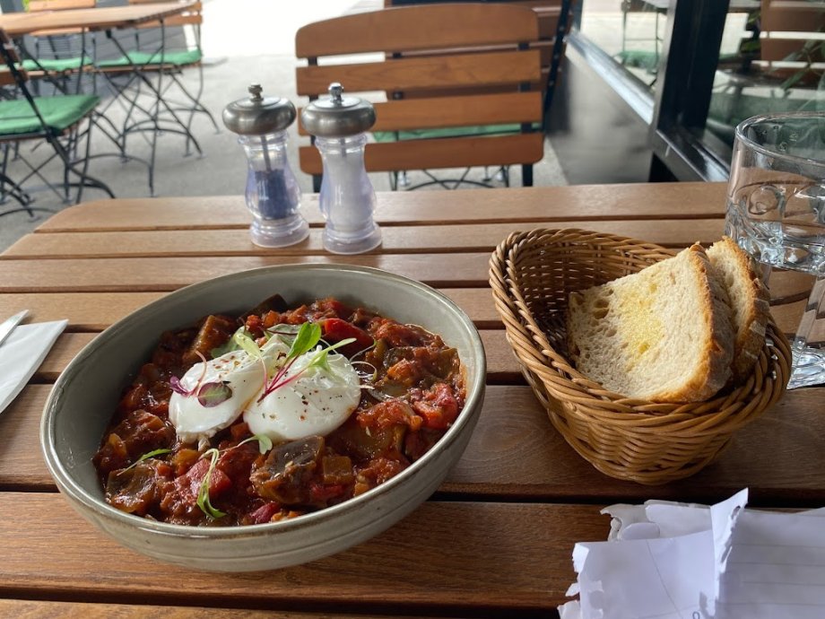 La Mela Bistro in Hackney - Foto 14