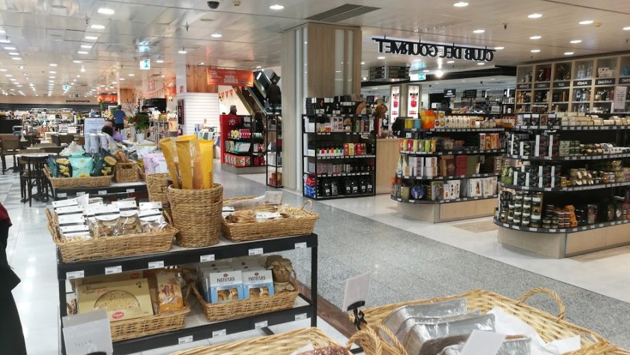 El Corte Inglés Vigo - Foto 13