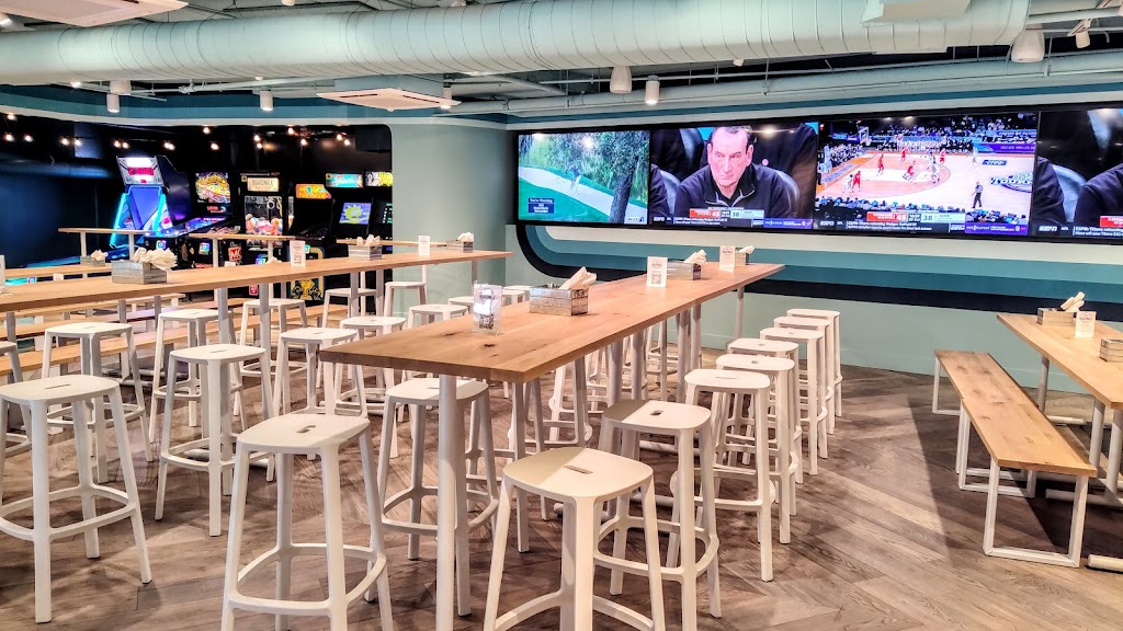 Boardwalk Bar & Arcade - Foto 1