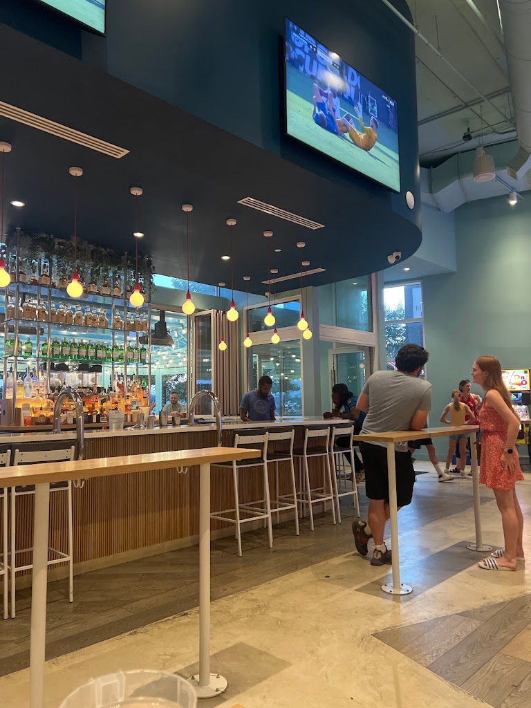 Boardwalk Bar & Arcade - Foto 15