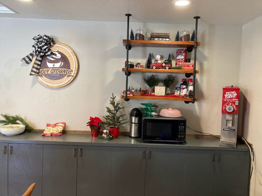 Holy Grounds Cafe - Foto 2