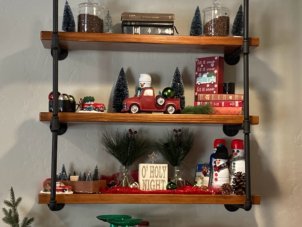 Holy Grounds Cafe - Foto 1