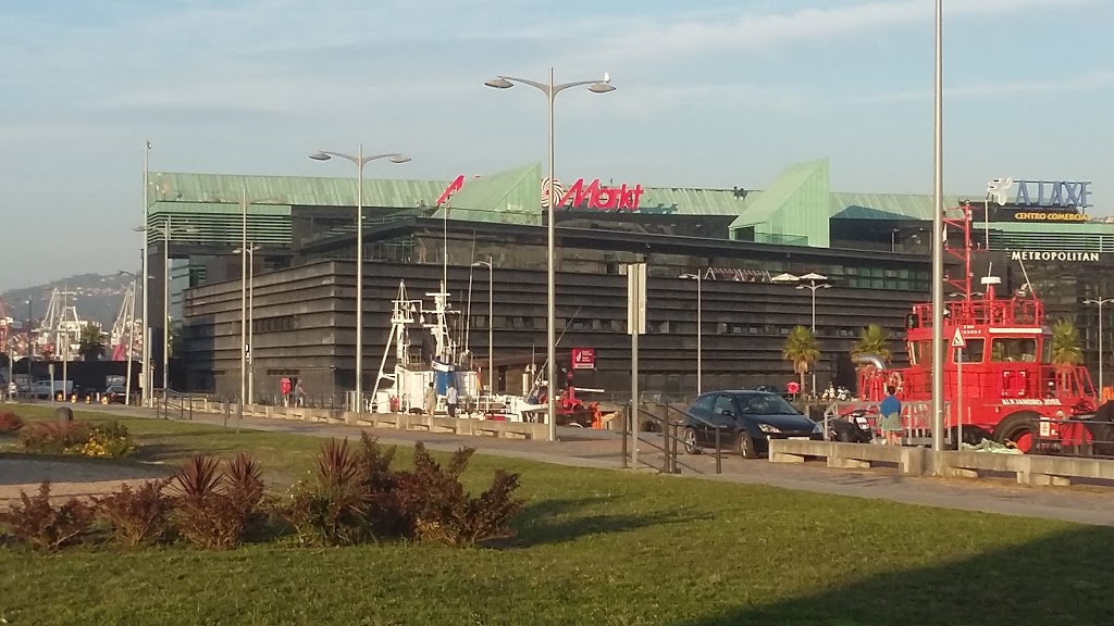 Centro Comercial A Laxe 7