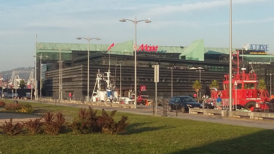 Centro Comercial A Laxe - Foto 5