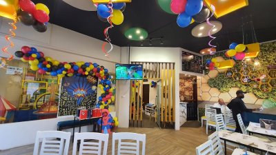 The Buzzing Beez Playcafe