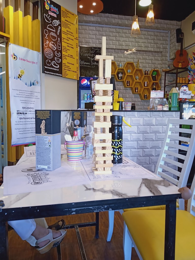 The Buzzing Beez Playcafe - Foto 7