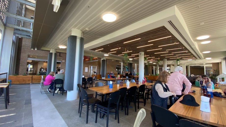 Point of View Cafe - Foto 11