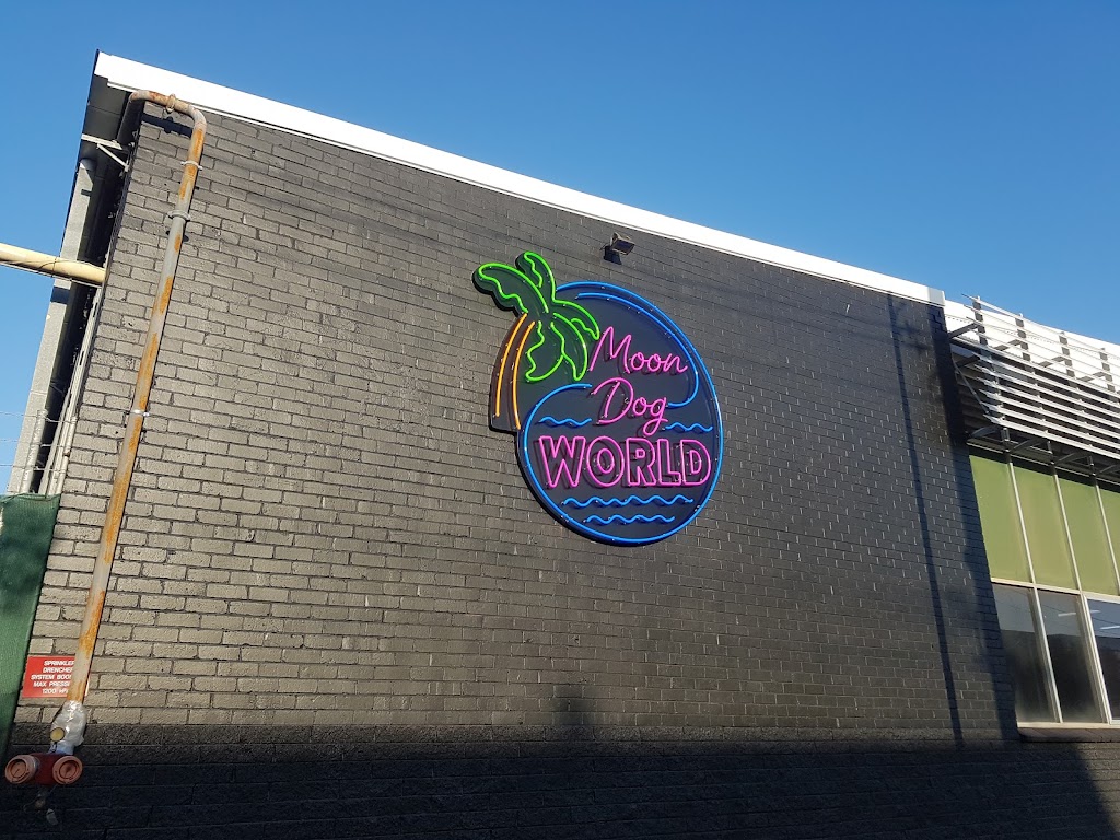 Moon Dog World - Foto 1