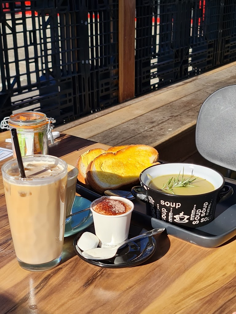 Code 9 Cafe - Foto 8