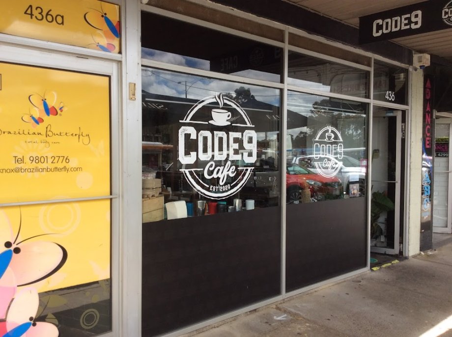 Code 9 Cafe - Foto 11