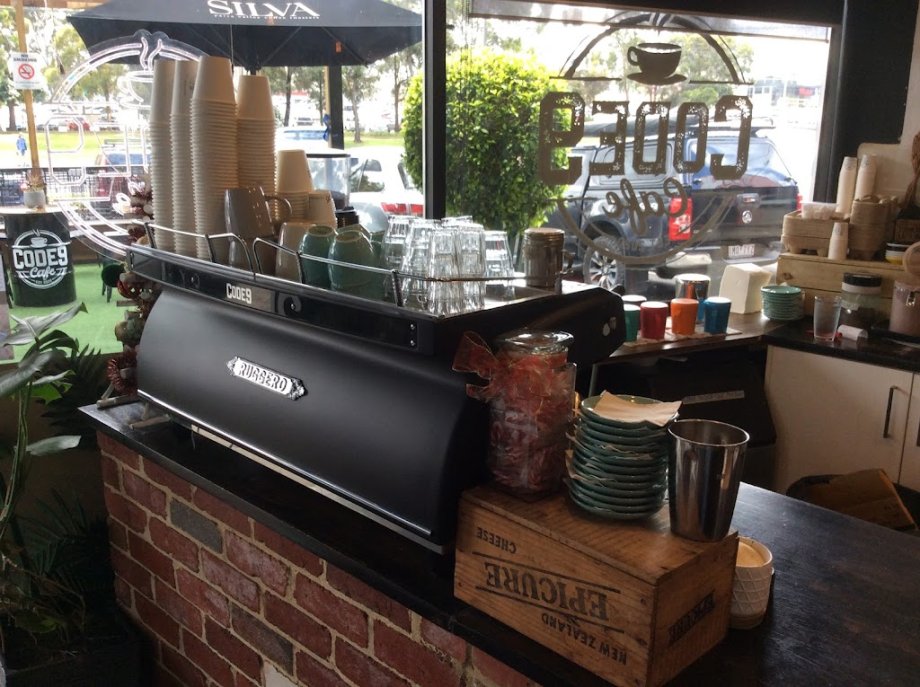 Code 9 Cafe - Foto 12