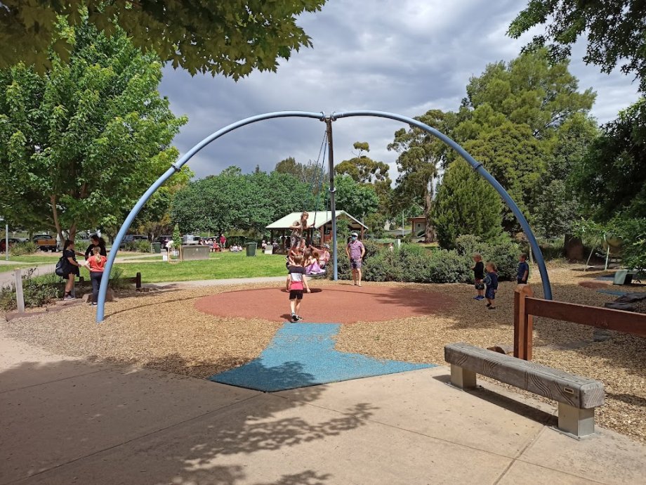 McKenzie Reserve Playground - Foto 2