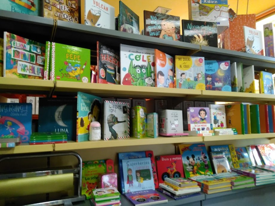 Librería Hobbit - Foto 10