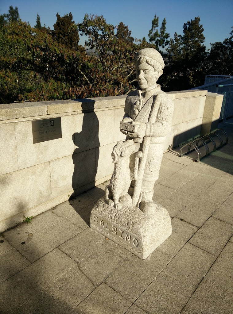 Biblioteca Pública Municipal Xosé Neira Vilas de Vigo 1