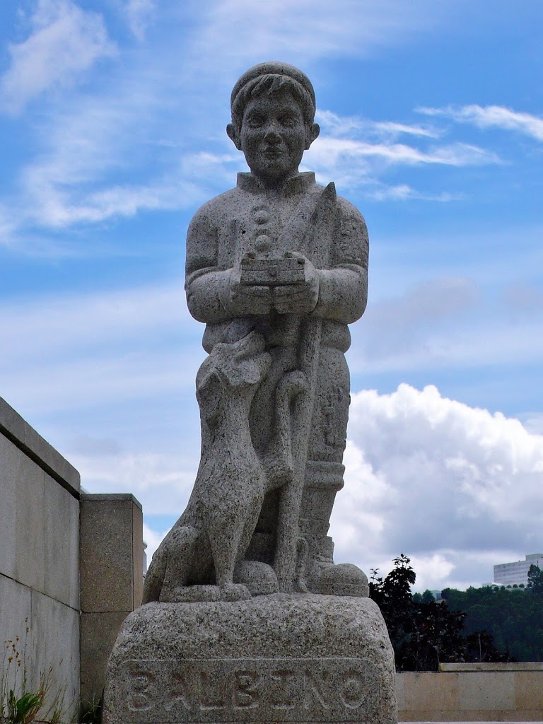Biblioteca Pública Municipal Xosé Neira Vilas de Vigo - Foto 10