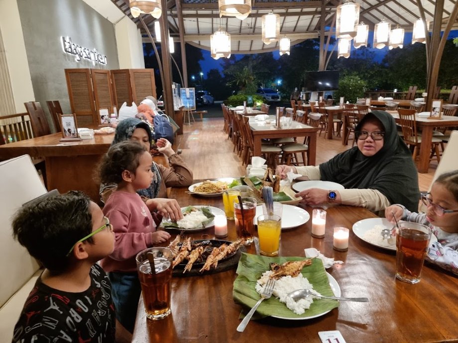 Talaga Sampireun - Bogor - Foto 10