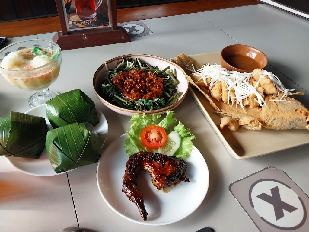 Talaga Sampireun - Cikarang - Foto 1