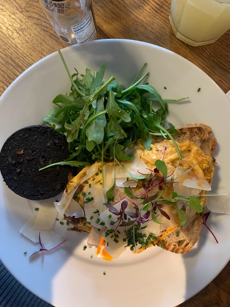 The Fallow Deer Cafe - Foto 1